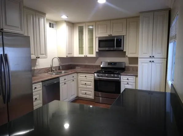 7785 Via Cassano, Burbank, CA 91504