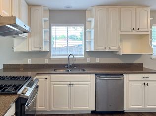 53122 Red Oak Dr, Irving, TX 75060