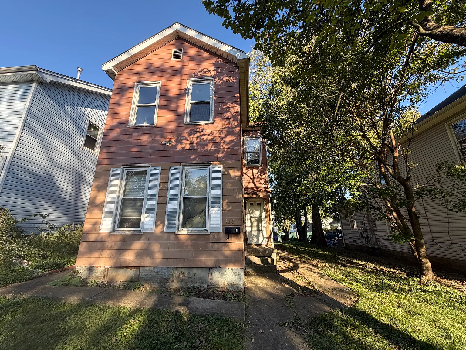 4 bed, 1448 sqft, $1,420 — Photo 1
