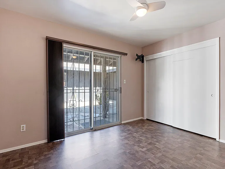 2107 Amador Ave — Photo 12