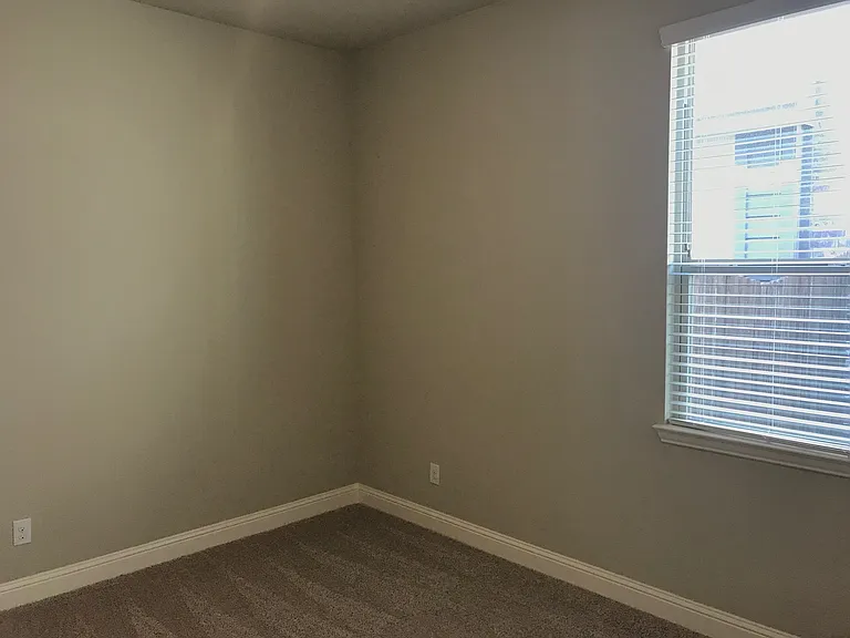 1324 Torrent Dr — Photo 6