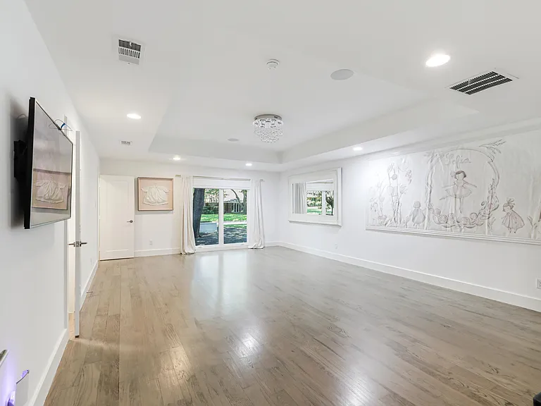 4139 Allencrest Ln — Photo 35