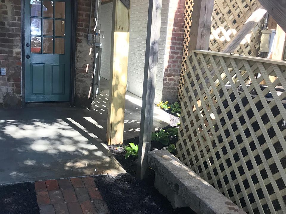 Entrance with covered private patio
