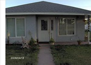 2nd image of 4201 Descanso Ave