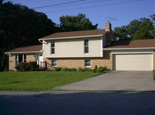 5260 Kirby Rd, Lawrenceburg, IN 47025