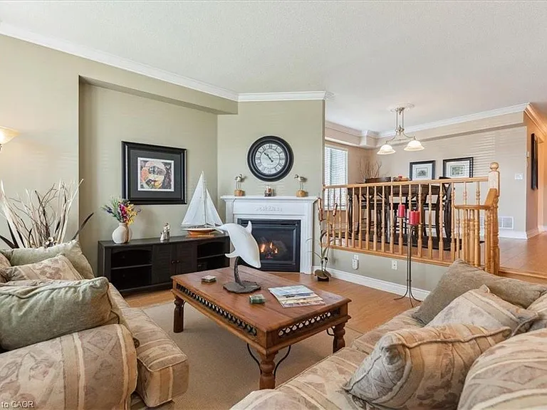 442 Maple Ave #Townhouse 1-1 — Photo 7