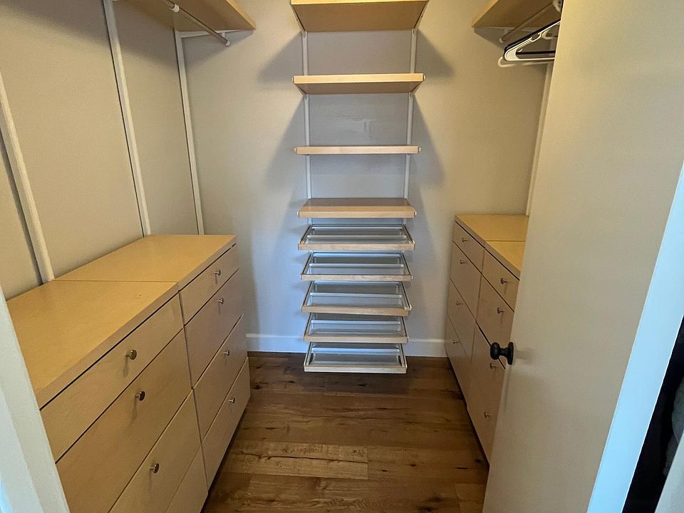 1st image of 845 East Ave
