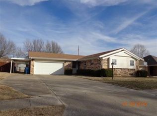 1526 Red Bud Ln, McAlester, OK 74501