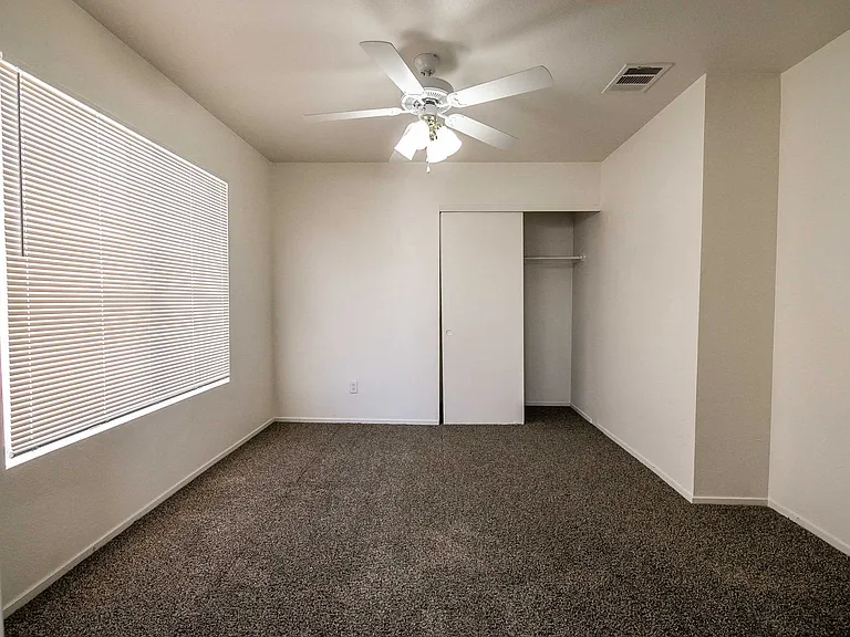 2930 Seasons Ave — Photo 9
