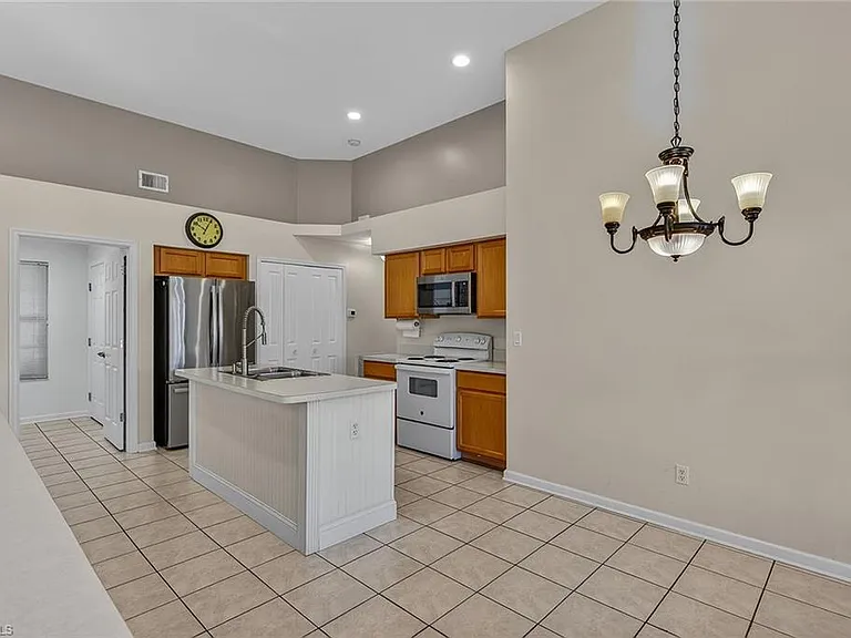 2729 Branch Ln — Photo 6