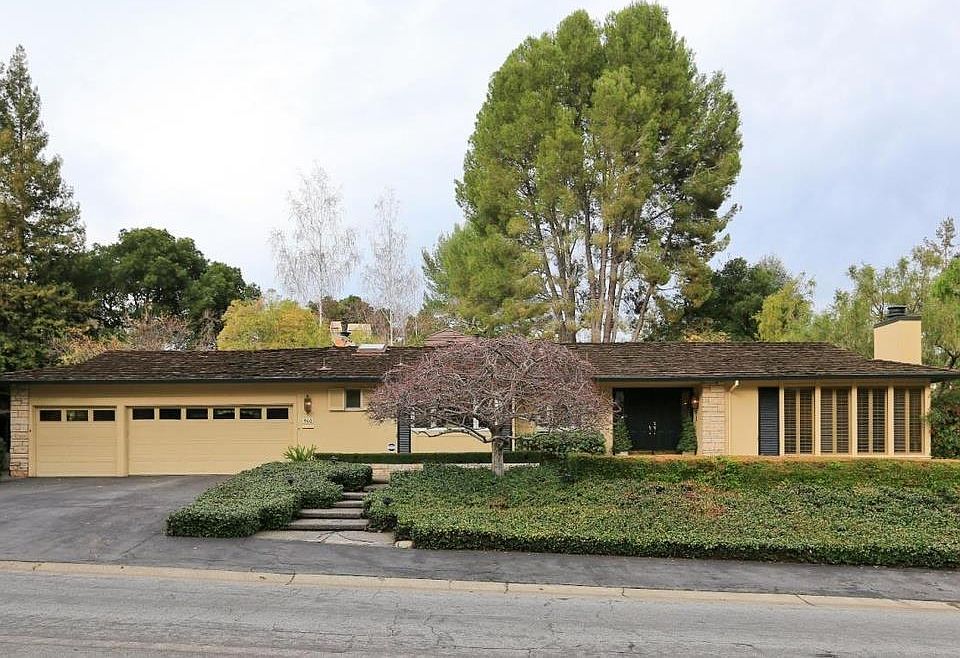 1st image of 940 Continental Dr
