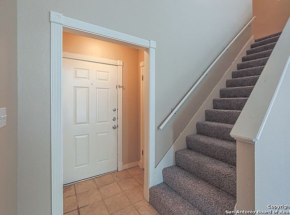3rd image of 12108 Vista Nogal St
