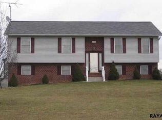 278 Mud College Rd, Littlestown, PA 17340
