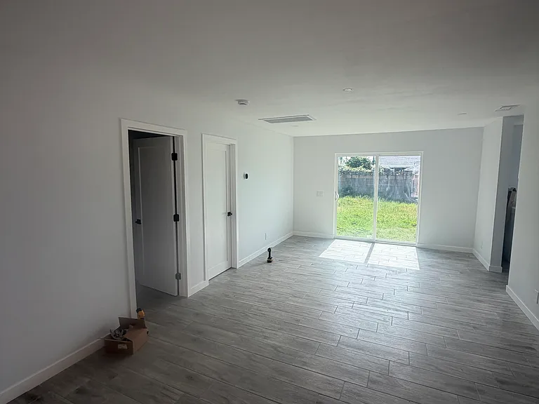 9721 Monte Vista Ave #B — Photo 10