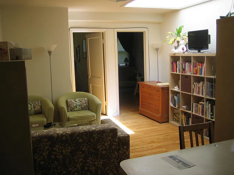 586 Holly Ave — Photo 18