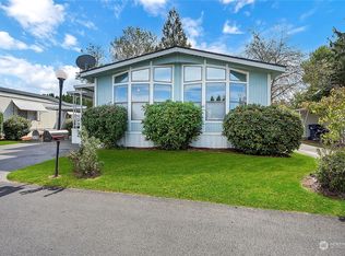 1172 Maple Dr, Enumclaw, WA 98022