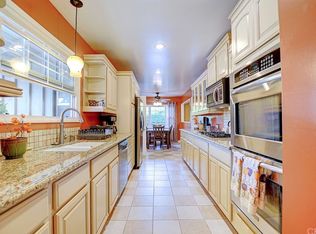 980 Reed Dr, Claremont, CA 91711