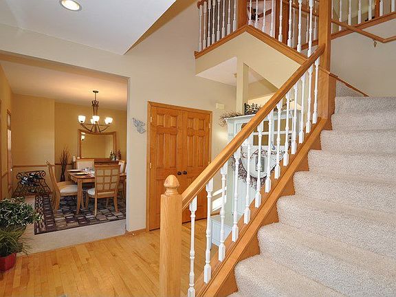 Hardwood Floors grace the entryway
