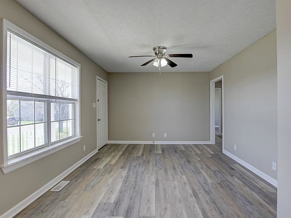 5th image of 118 Gleaves Ln