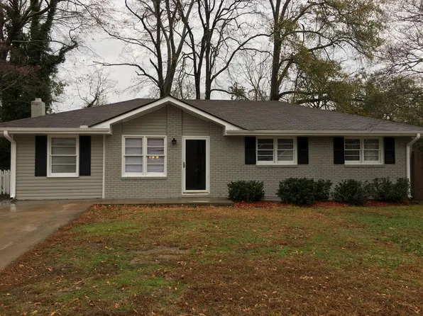 183 N 5th Ave, Winder, GA 30680