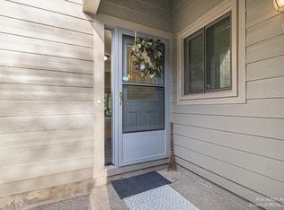 732 Peninsula Ct, Ann Arbor, MI