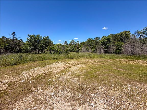 5th image of 716 County Road 3023