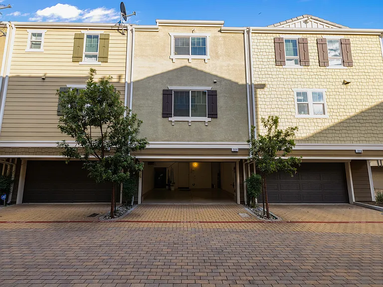 7221 N Cedar Rd #CP2 — Photo 28