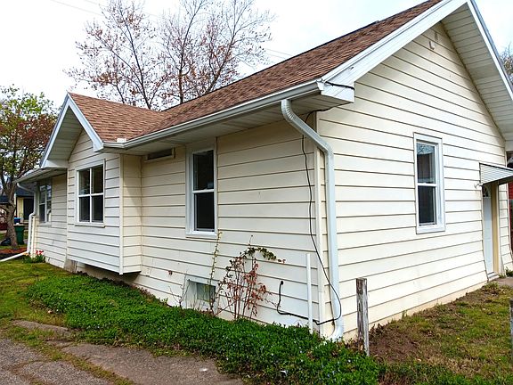 5th image of 27 Beckman Ave S