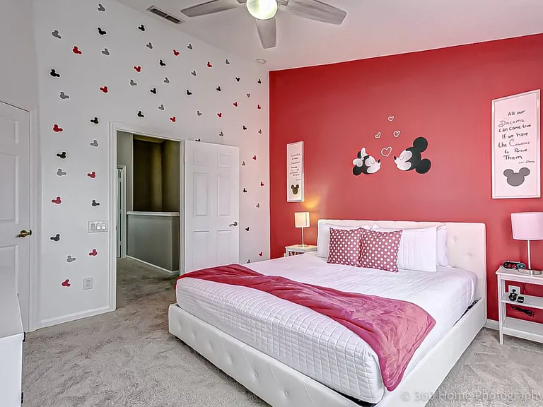 Silver Palm Dr — Photo 11