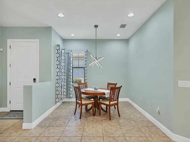 10424 Crooked Creek Dr — Photo 21