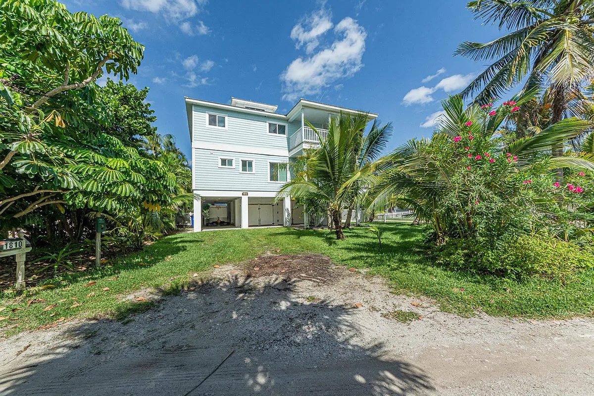 Building Photo - 1810 E Sandpiper Rd