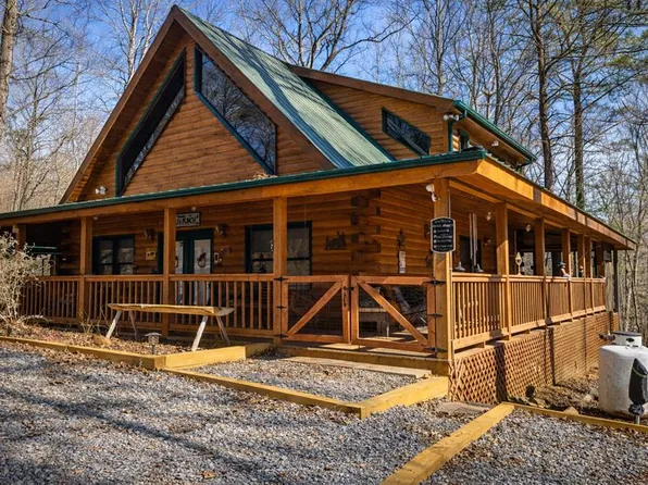 38 Sweetwater Trl, Epworth, GA 30541