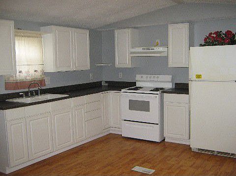 Open floor plan - kitchen