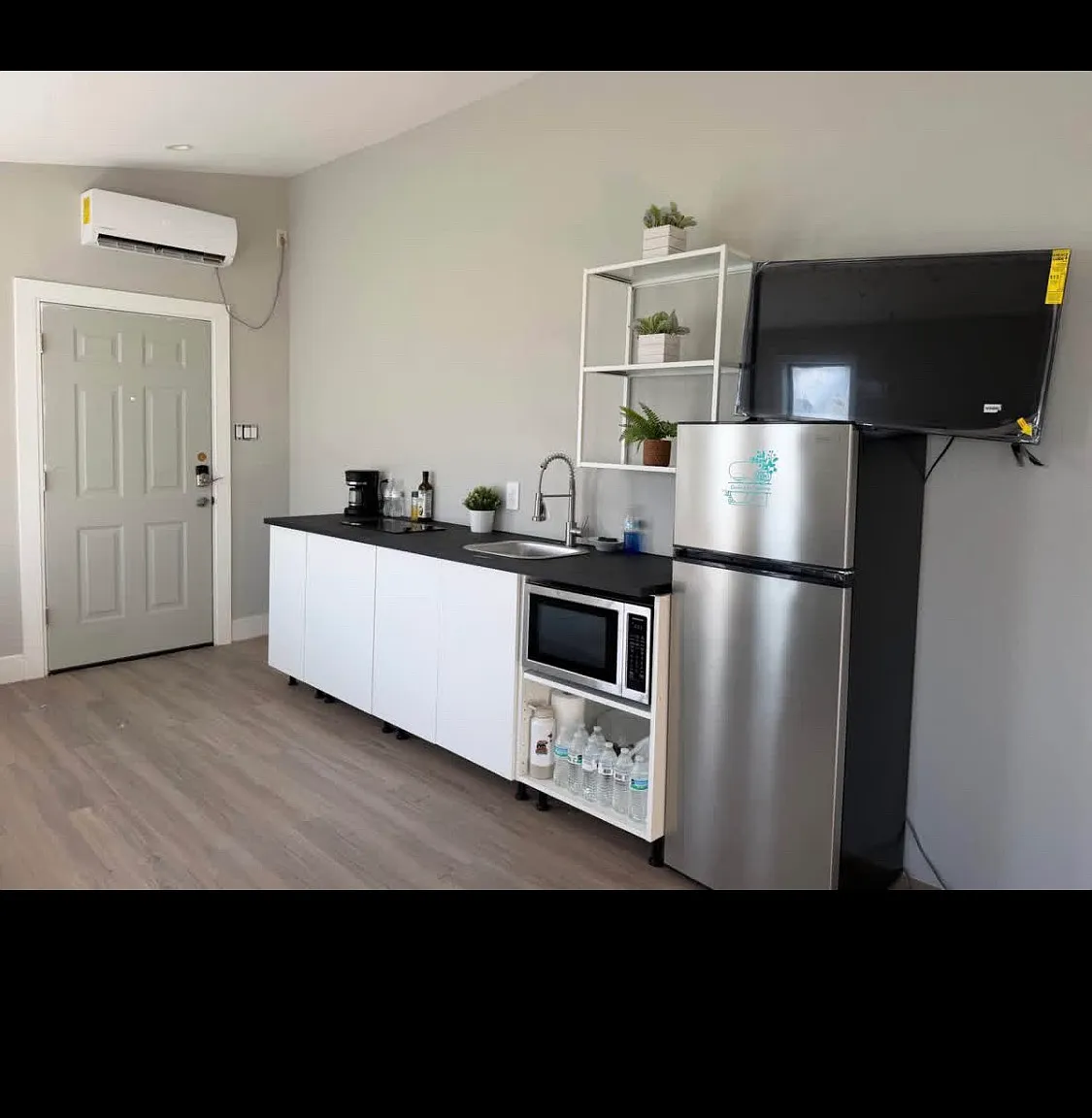 Fairway Dr, Angleton — Photo 1