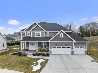 2319 Freshford Dr, Waunakee, WI 53597