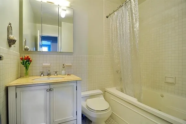 Rented by Corcoran | media 10
