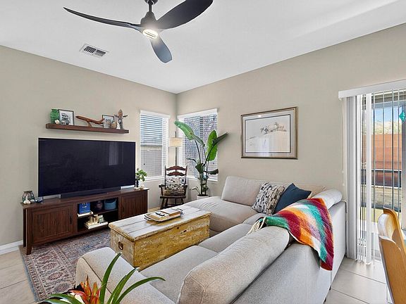 5th image of 1624 Borrego Dr SE