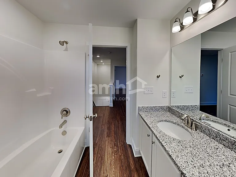 1357 Lomond Dr — Photo 23