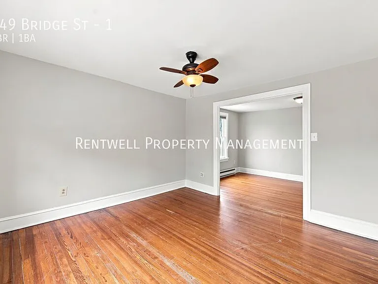 249 Bridge St #1 — Photo 7