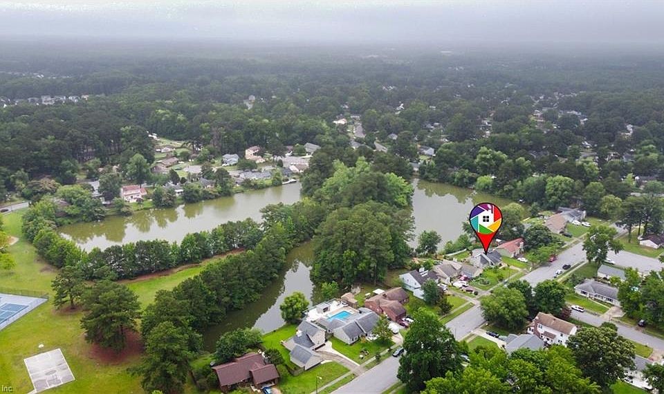 1st image of 2320 Mirror Lake Dr