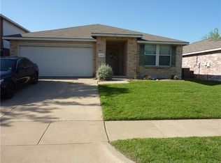 5425 Temecula Rd, Fort Worth, TX 76244