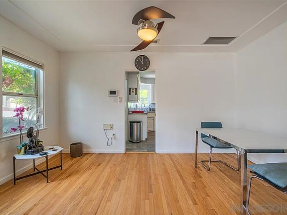 4th image of 4616 Esther St
