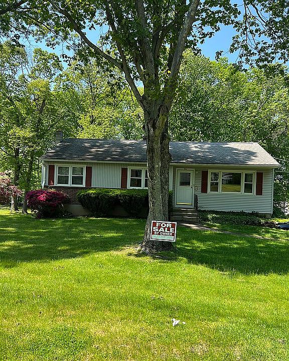 2nd image of 50 Francis Dr