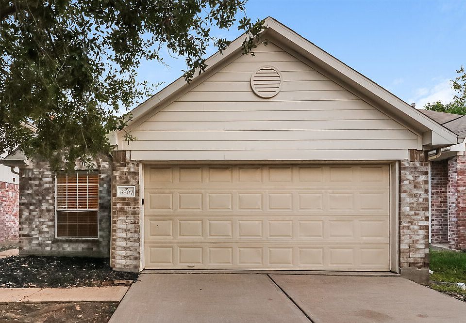 1st image of 6807 Arrowchase Ct
