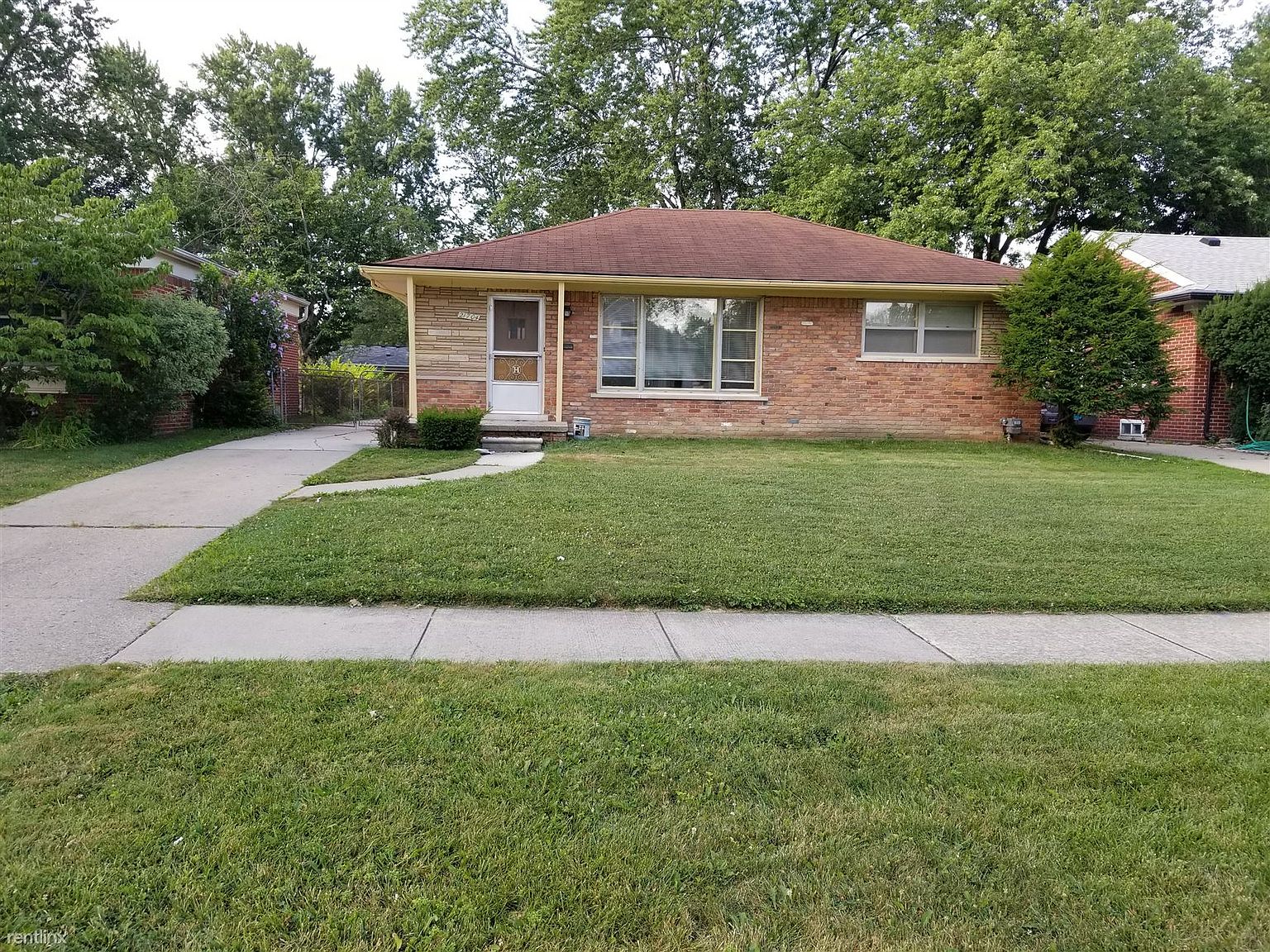 21704 Statler St, Saint Clair Shores, MI 48081 Zillow