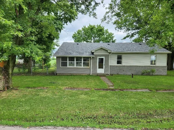 6157 N Main St, Willow Branch, IN 46186