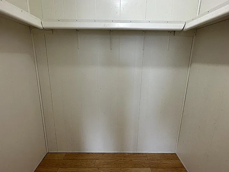 205 Holland Ln — Photo 7