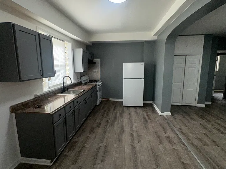 84 Washington St #1R — Photo 1
