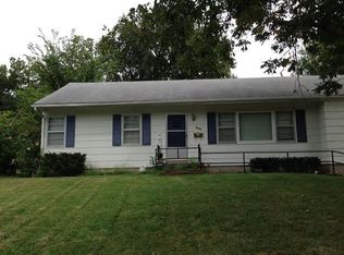 8609 Sleepy Hollow Rd, Kansas City, MO 64131