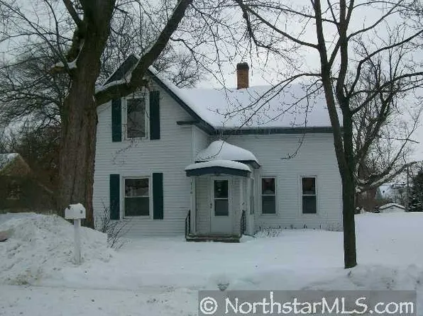716 Park St, Anoka, MN 55303
